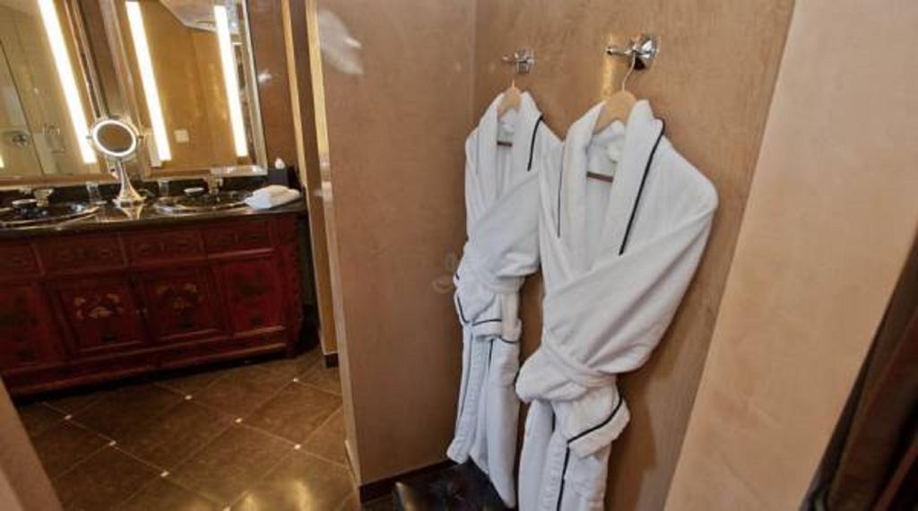 Border House At Crystal Bay Casino Hotel Lake Tahoe Room photo